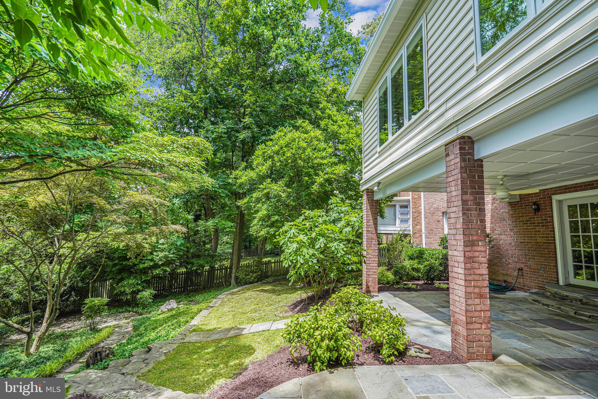 6018 Onondaga Rd
