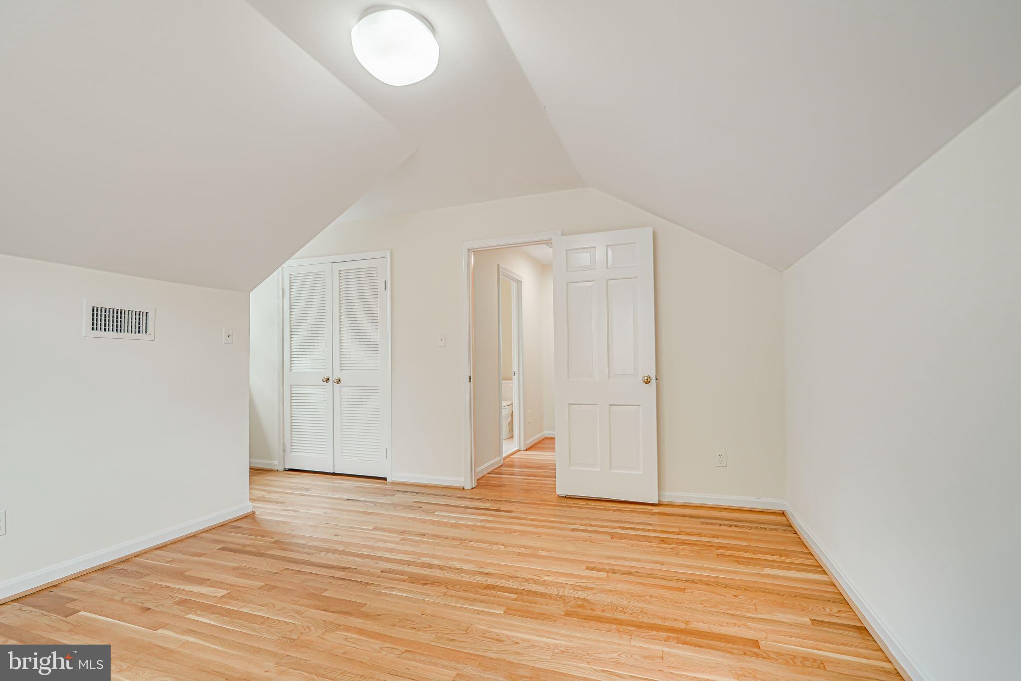 6018 Onondaga Rd