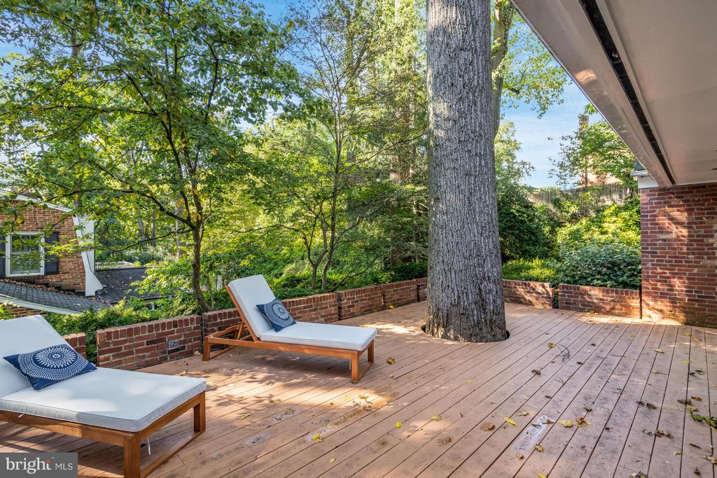 5107 Duvall Dr
