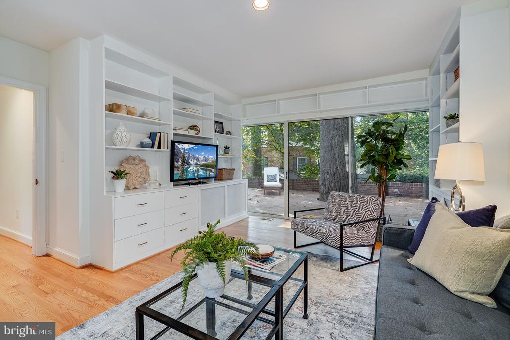 5107 Duvall Dr