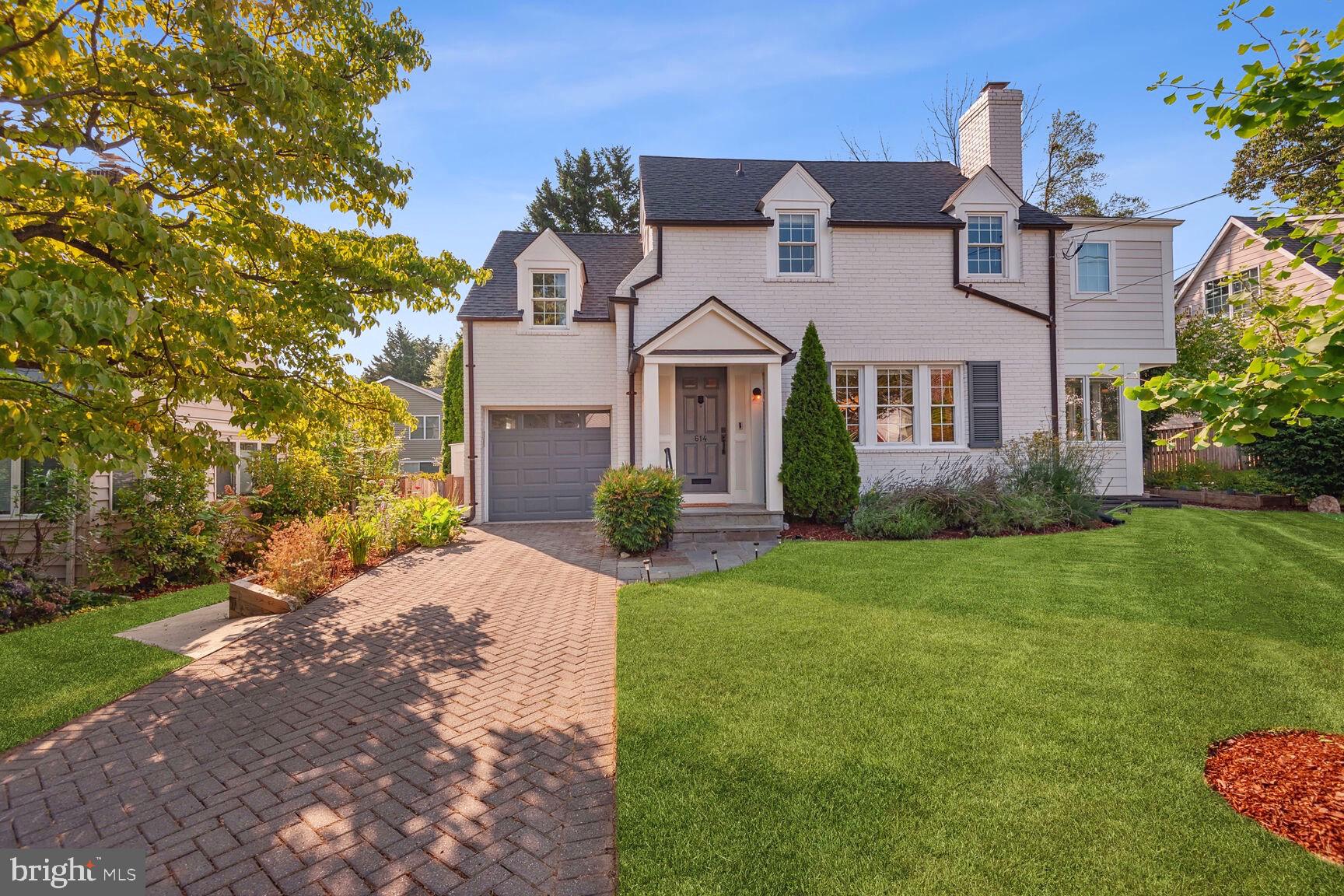614 Pershing Dr