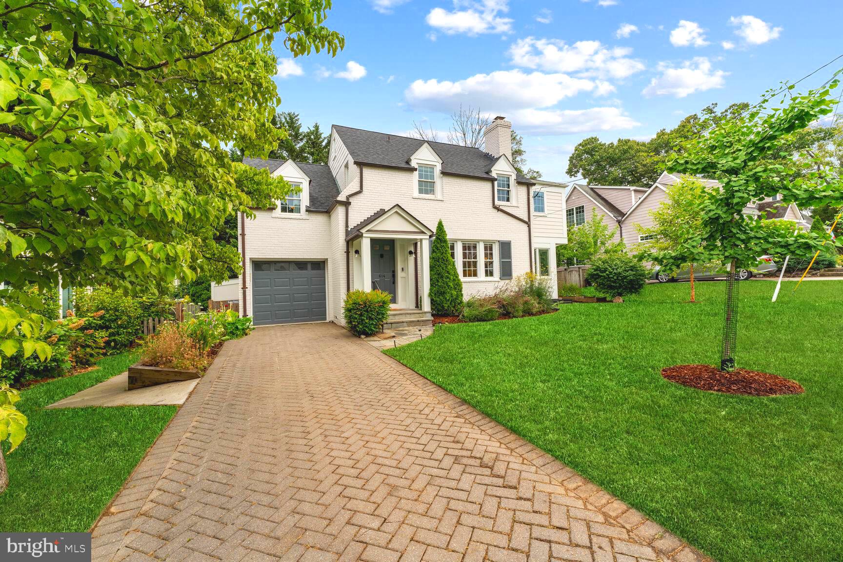 614 Pershing Dr