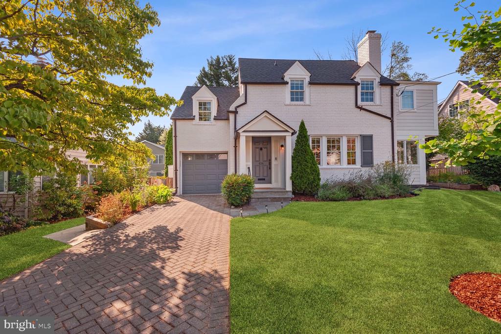 614 Pershing Dr