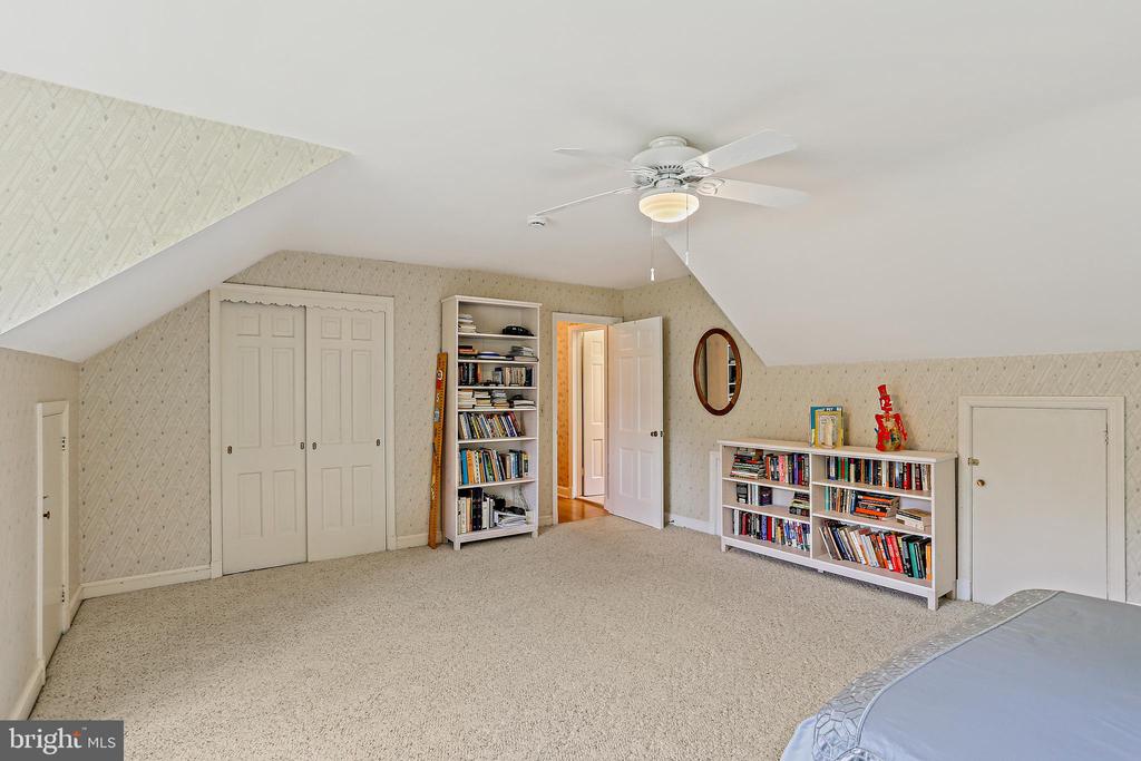 700 Copley Ln