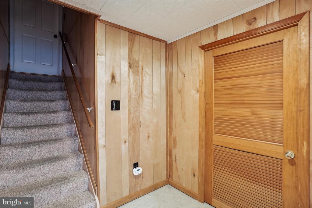 8308 Snug Hill Ln