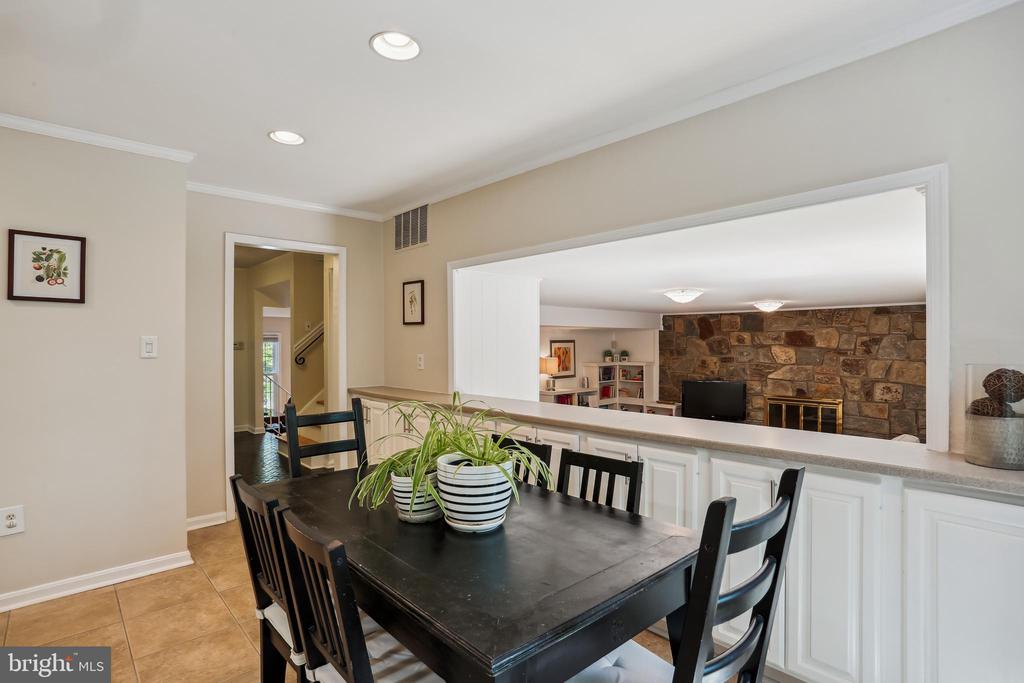 8308 Snug Hill Ln