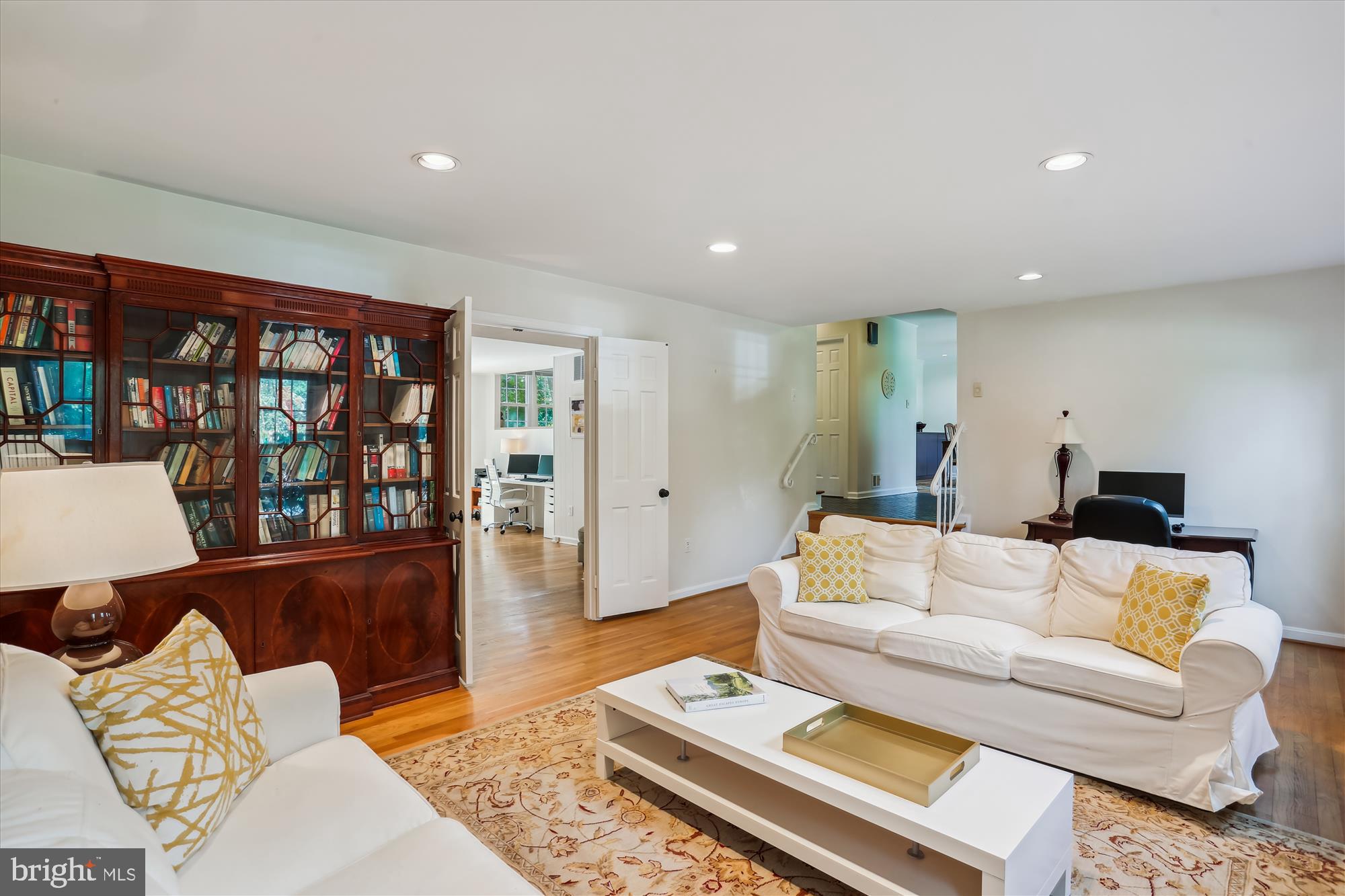 8308 Snug Hill Ln