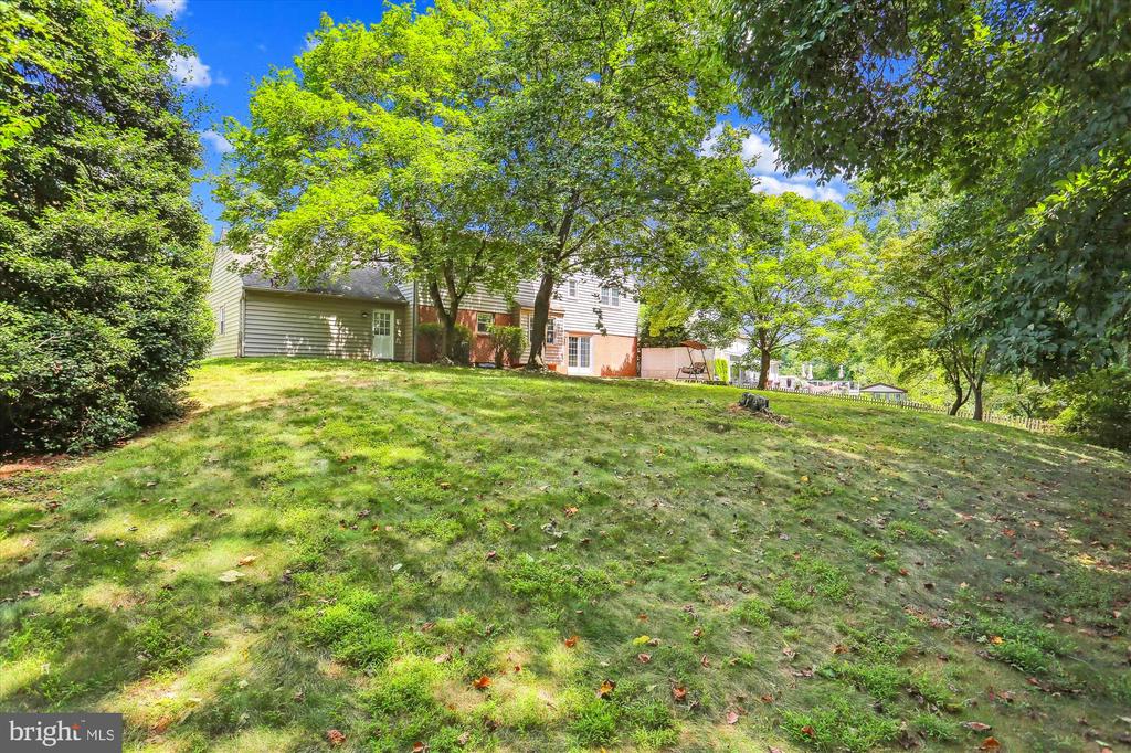 8308 Snug Hill Ln