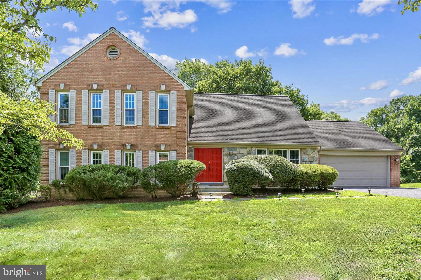 8308 Snug Hill Ln