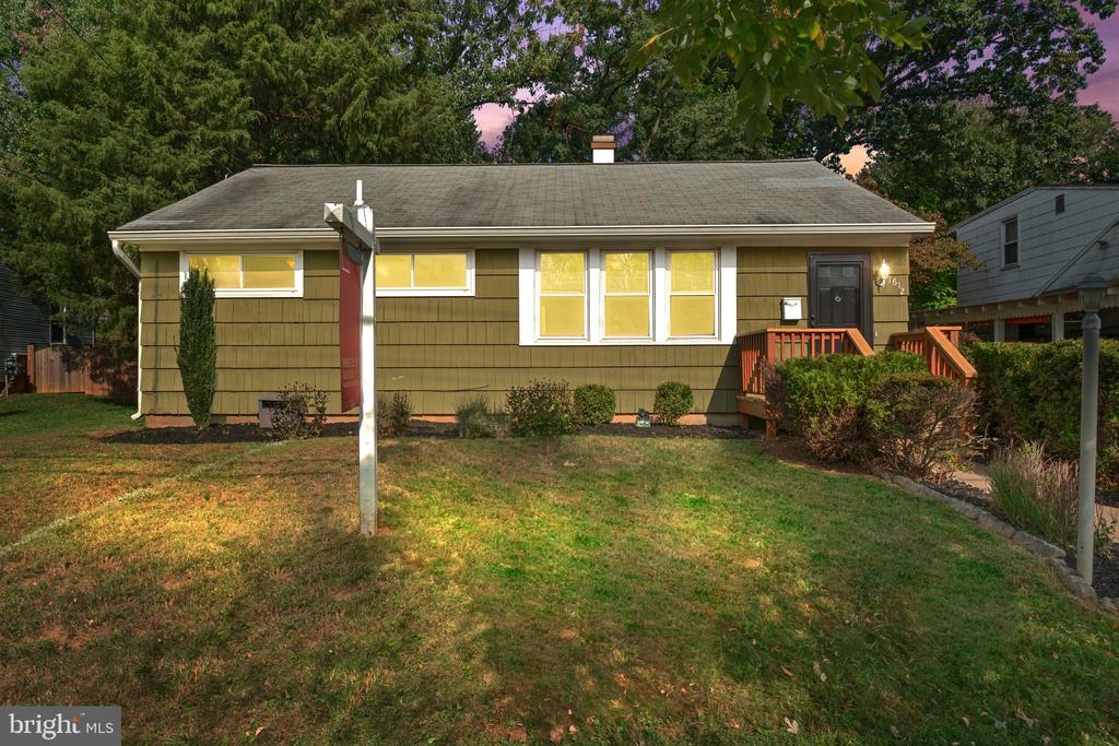1612 Burris Rd