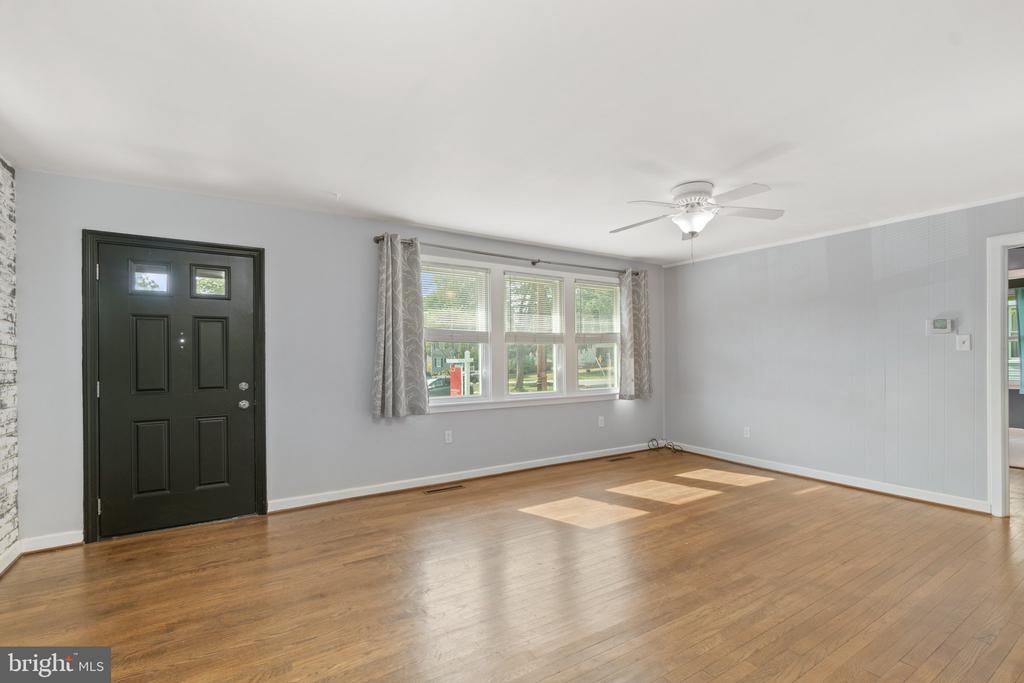 1612 Burris Rd