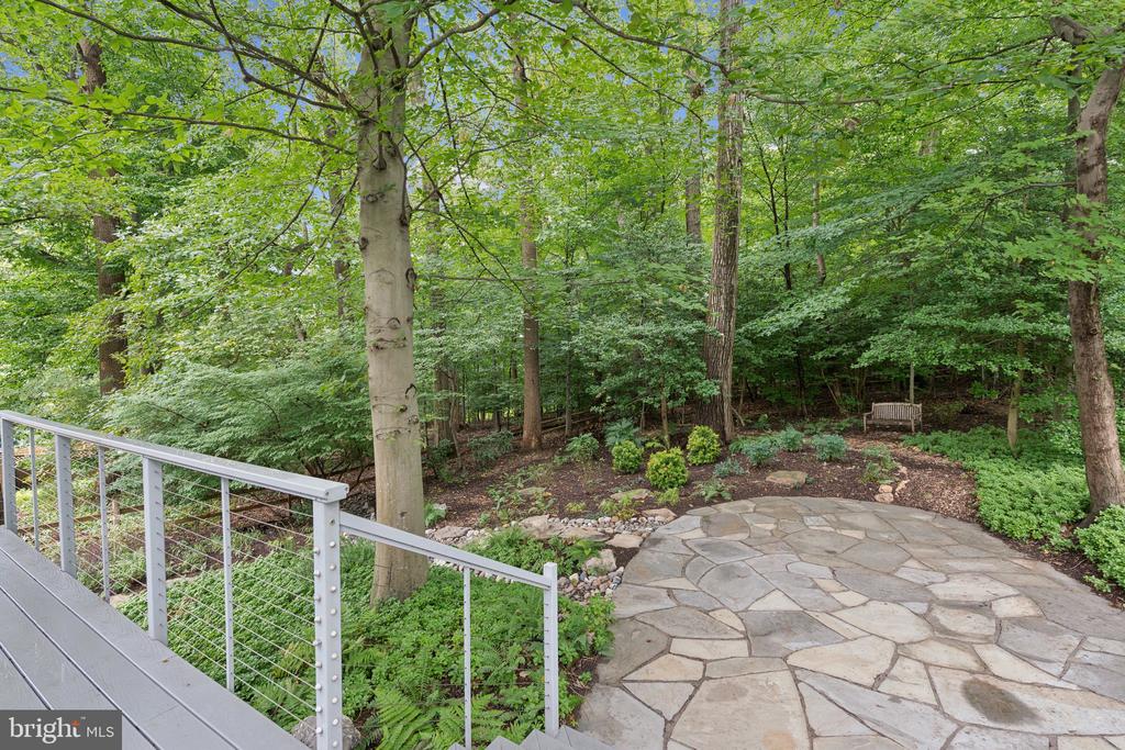 2304 Ashboro Dr