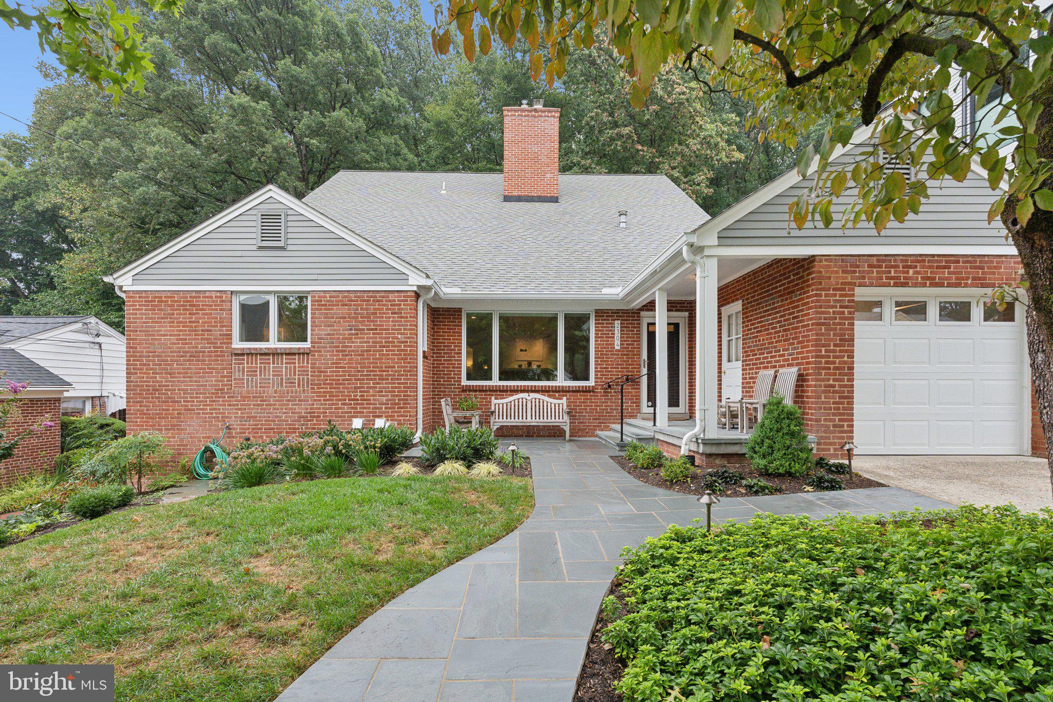 2304 Ashboro Dr
