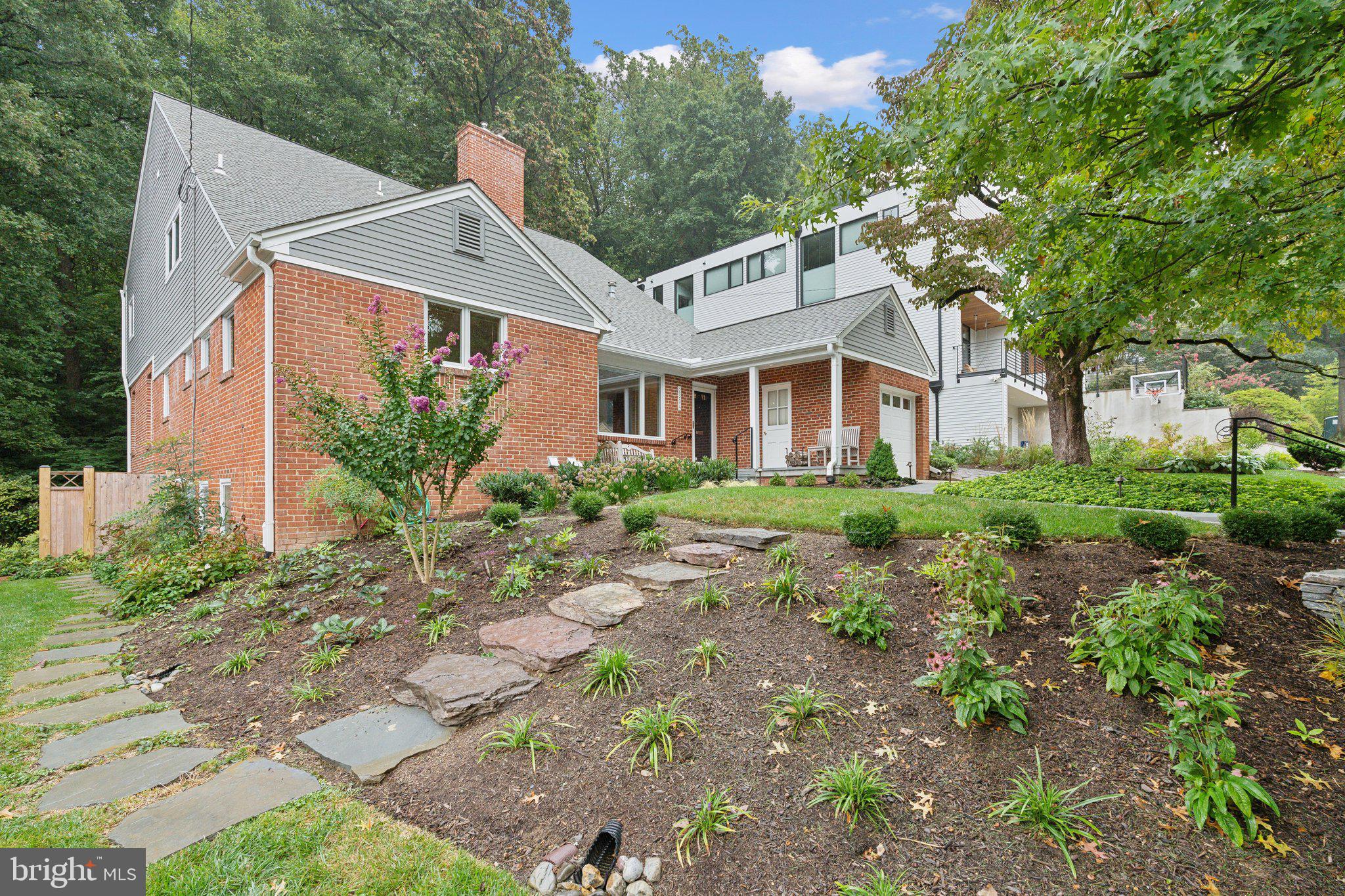 2304 Ashboro Dr