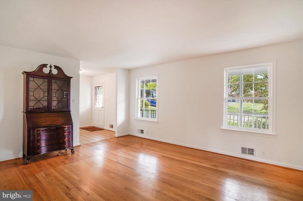 7028 Wick Ln
