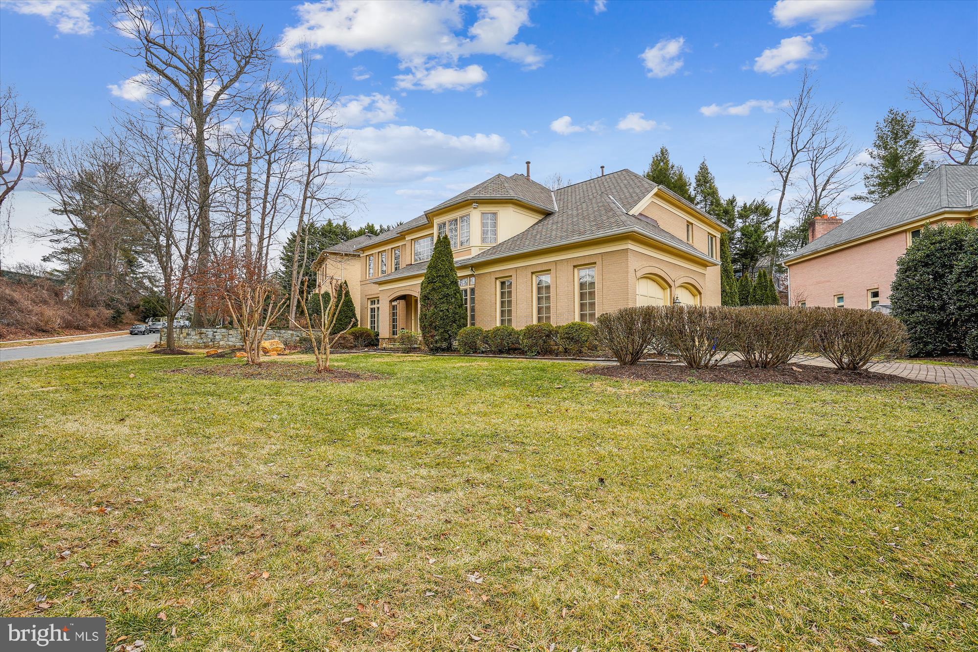 7010 WINTERBERRY LN