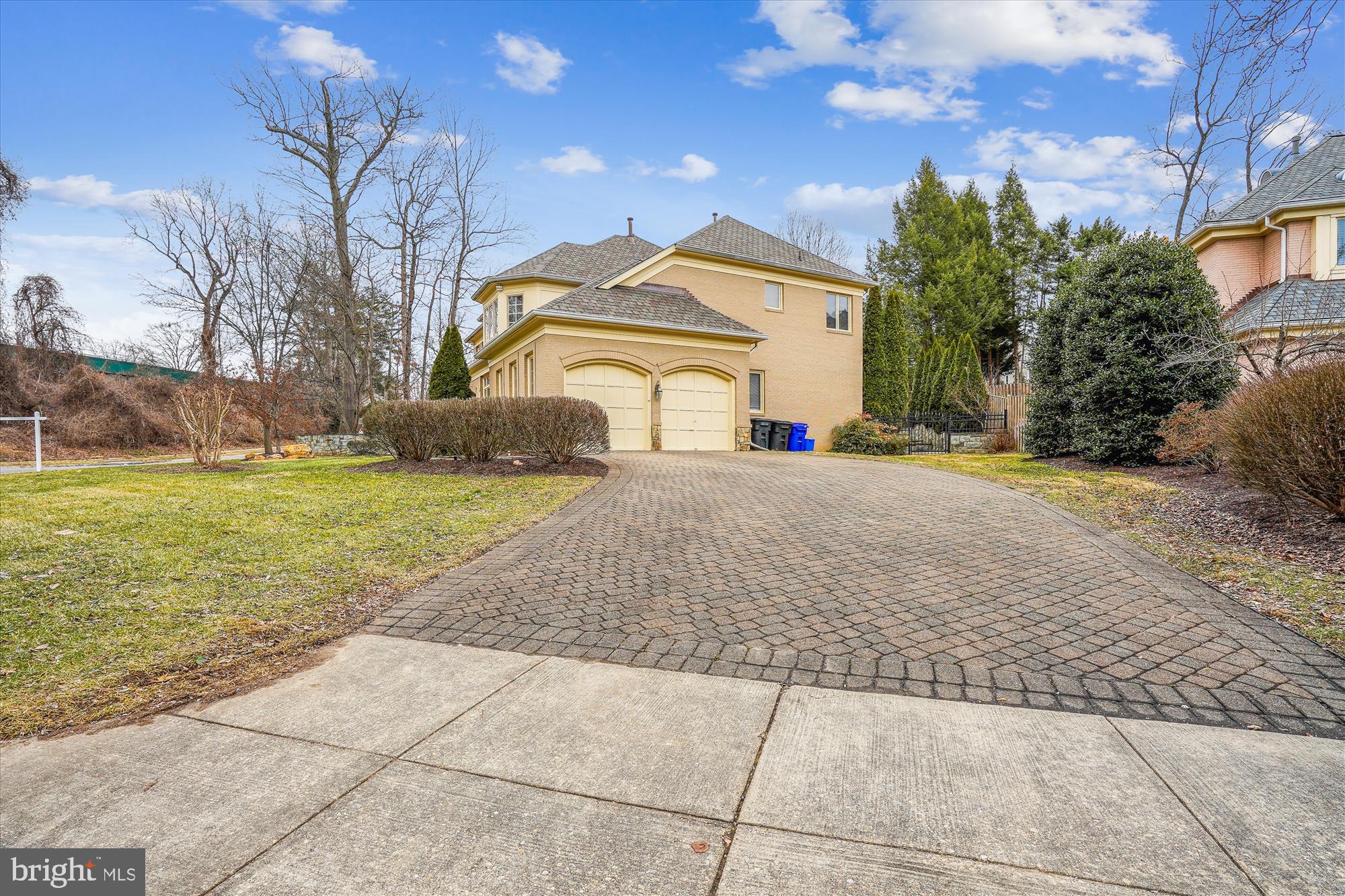 7010 WINTERBERRY LN