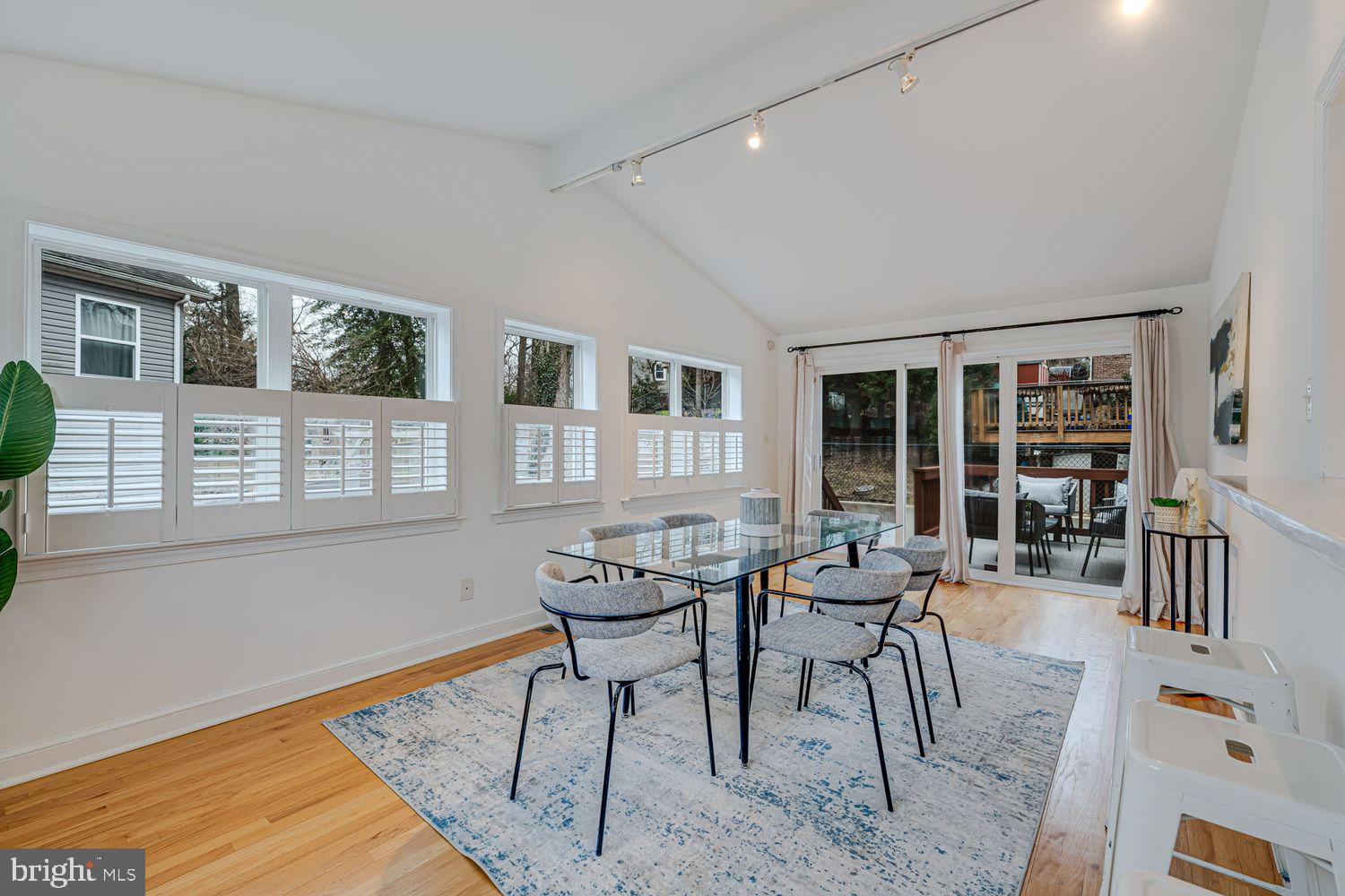 300 Highview Ave