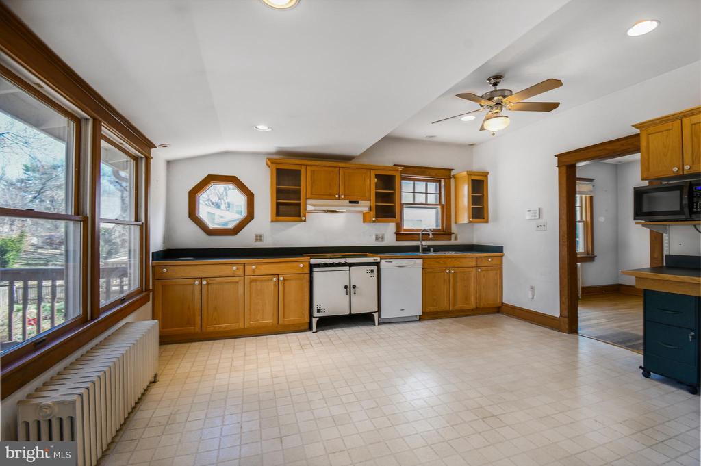753 Silver Spring Ave