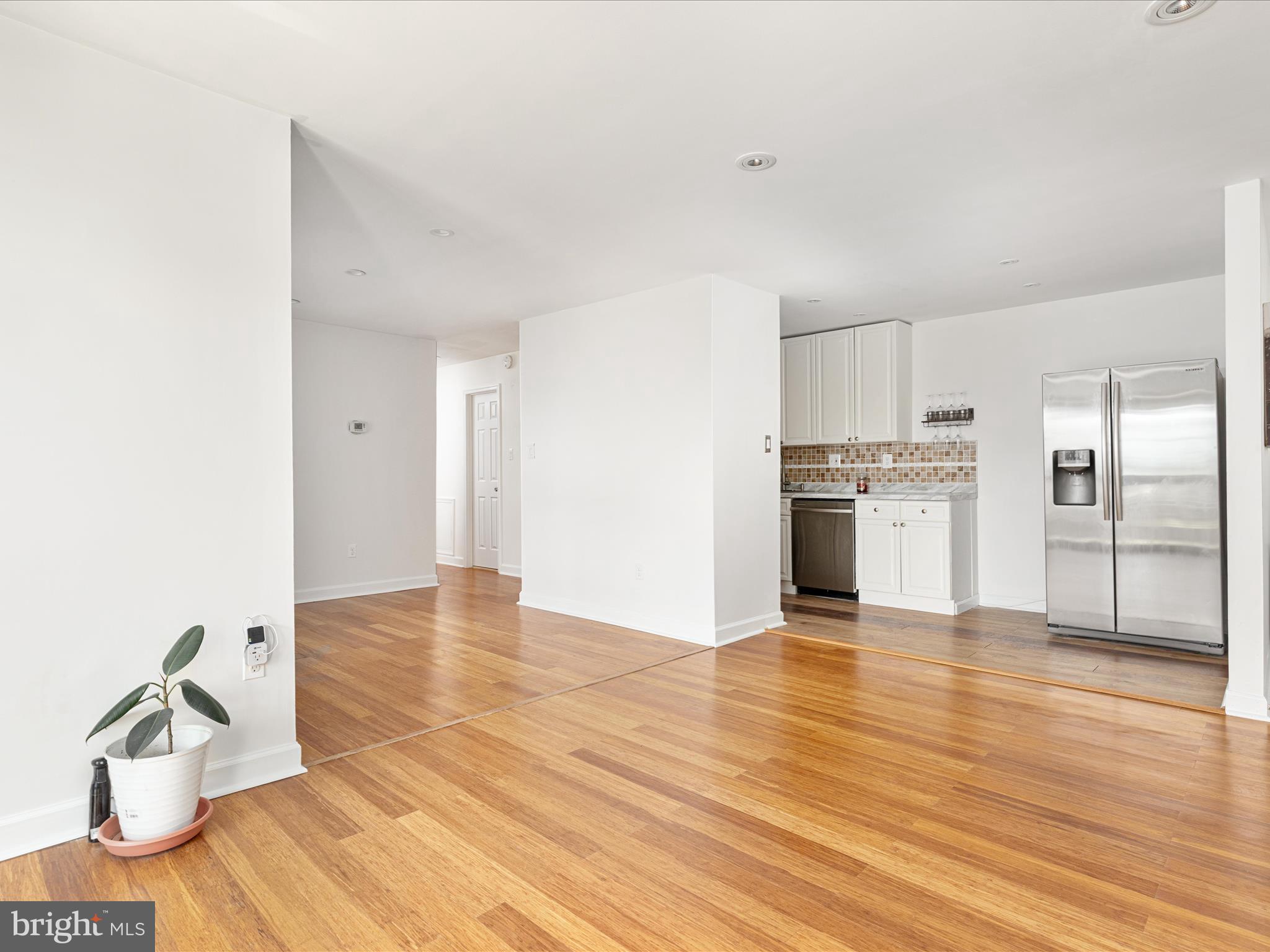 2303 Greenery Ln #203-4