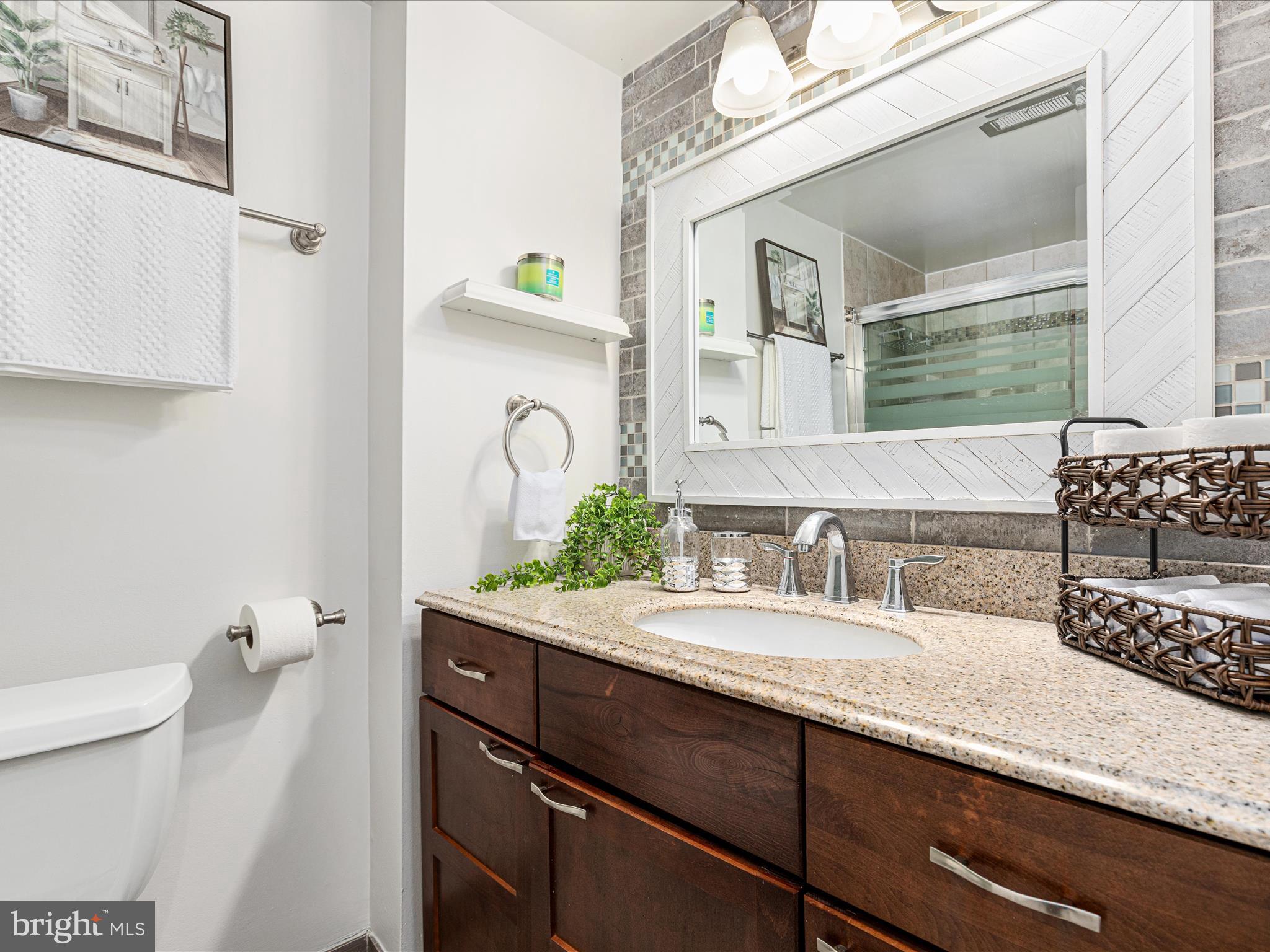 2303 Greenery Ln #203-4