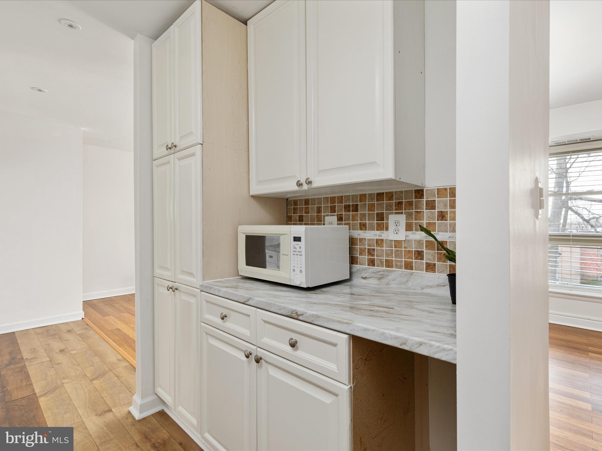 2303 Greenery Ln #203-4