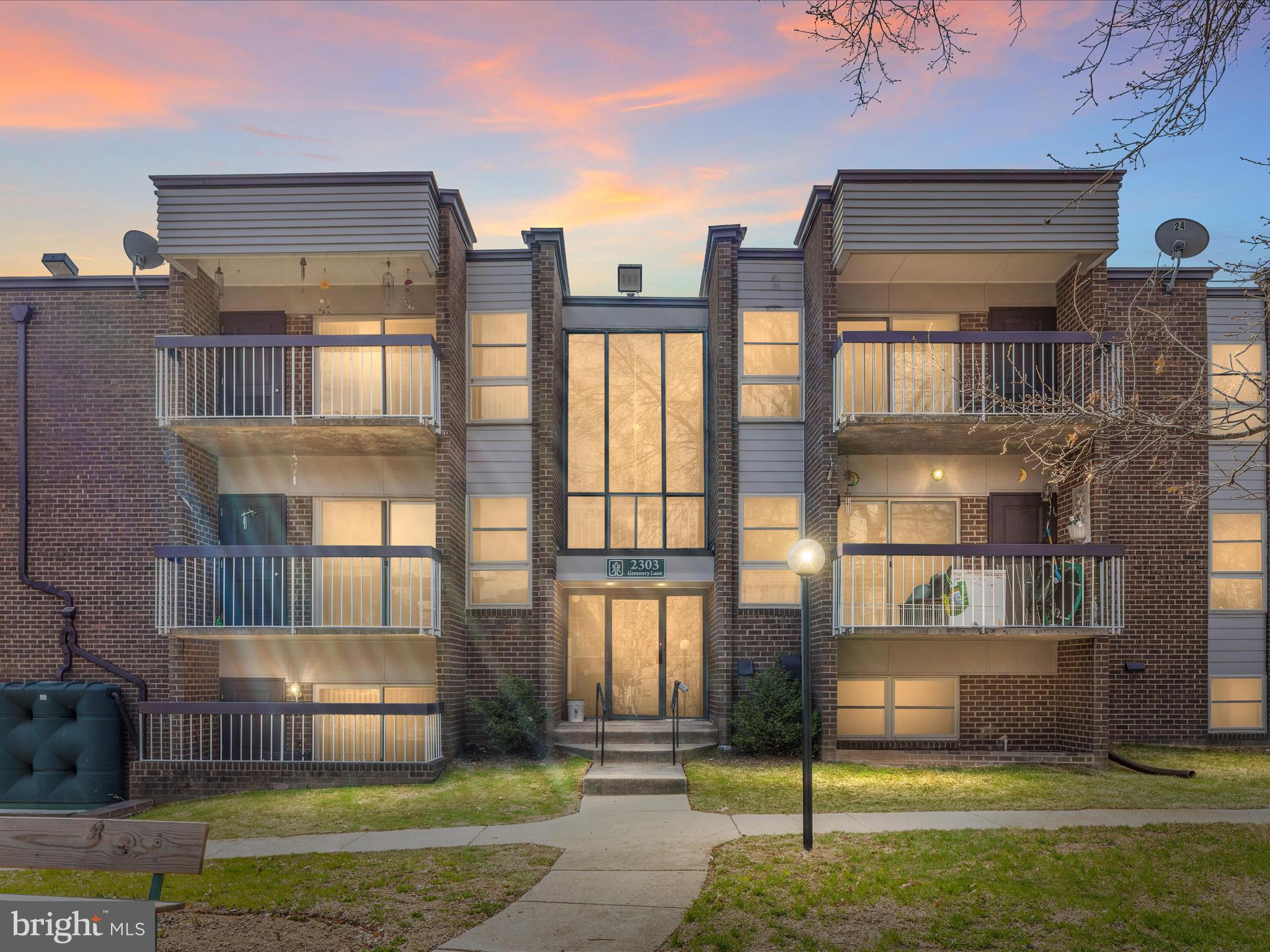 2303 Greenery Ln #203-4