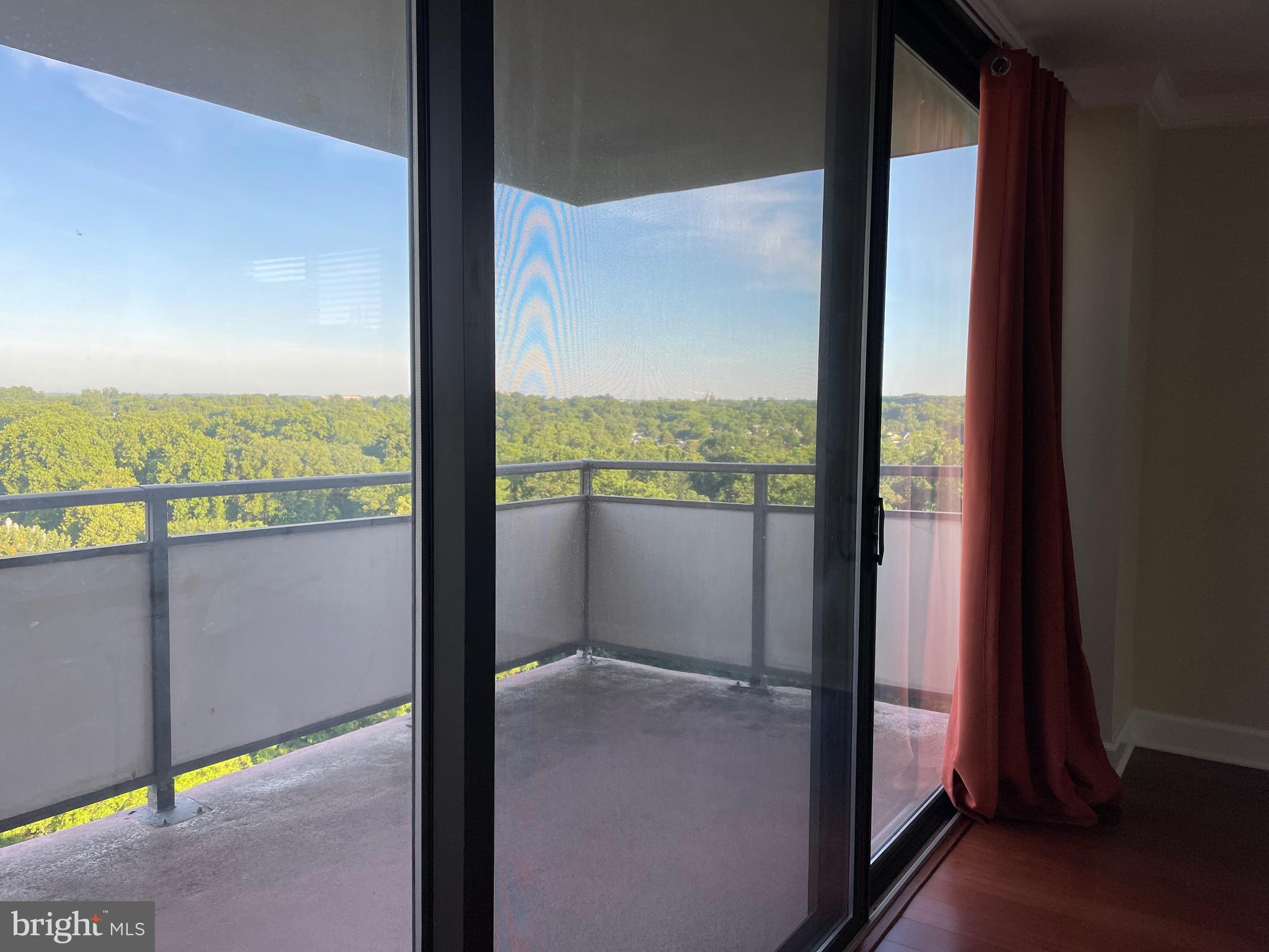 5225 Pooks Hill Rd #1613s