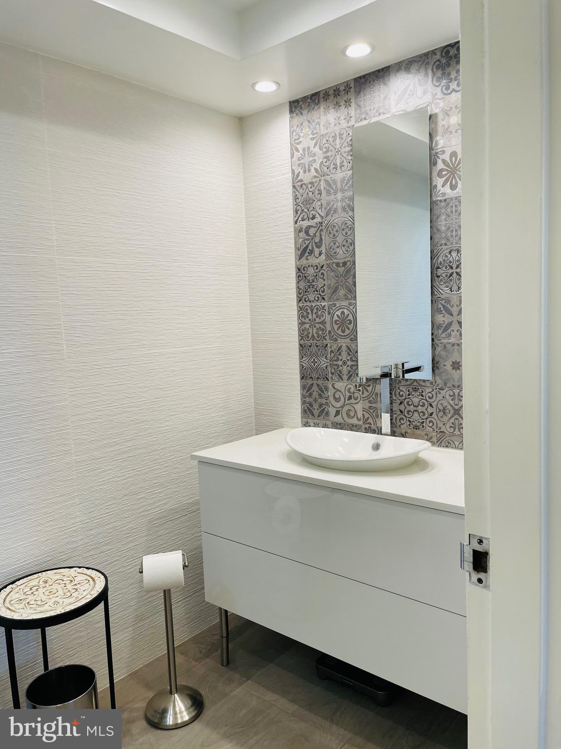 5225 Pooks Hill Rd #1613s