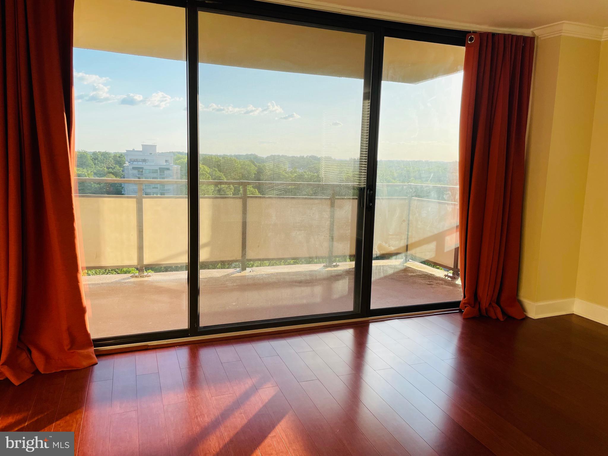 5225 Pooks Hill Rd #1613s