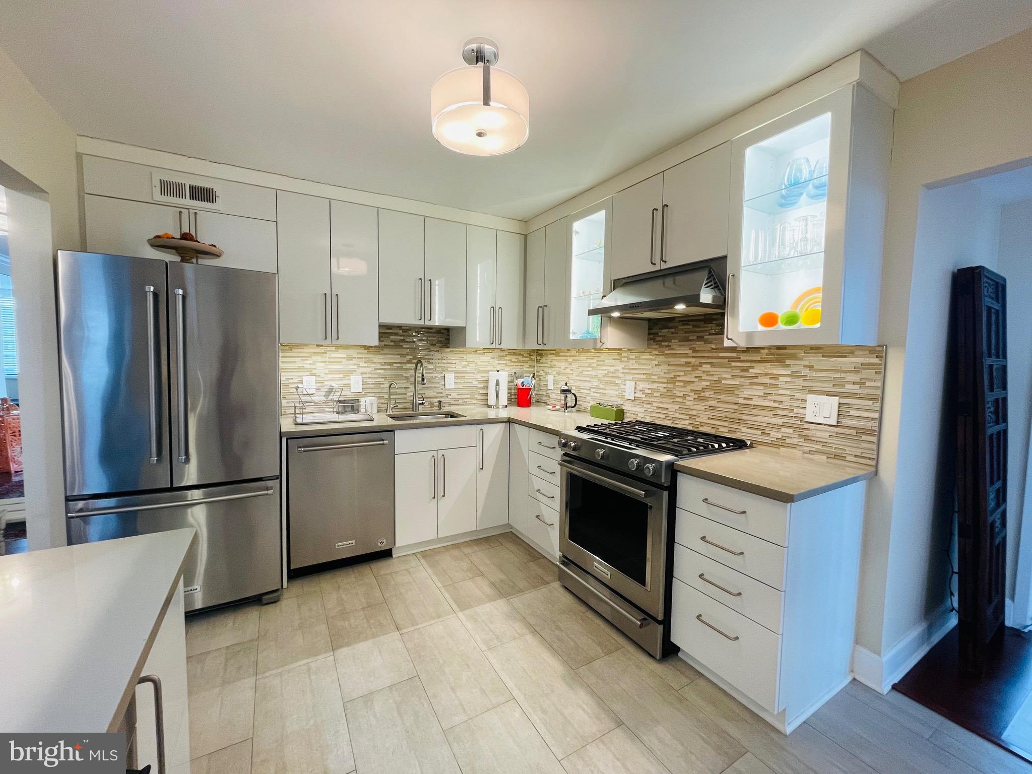 5225 Pooks Hill Rd #1613s