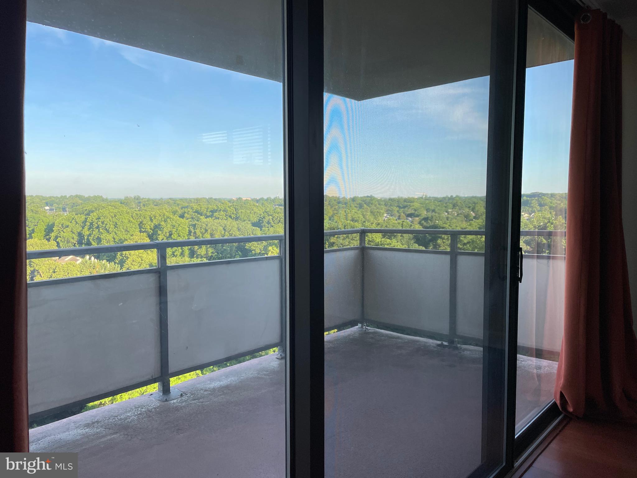 5225 Pooks Hill Rd #1613s