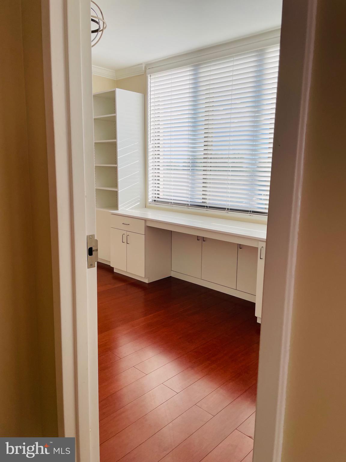 5225 Pooks Hill Rd #1613s