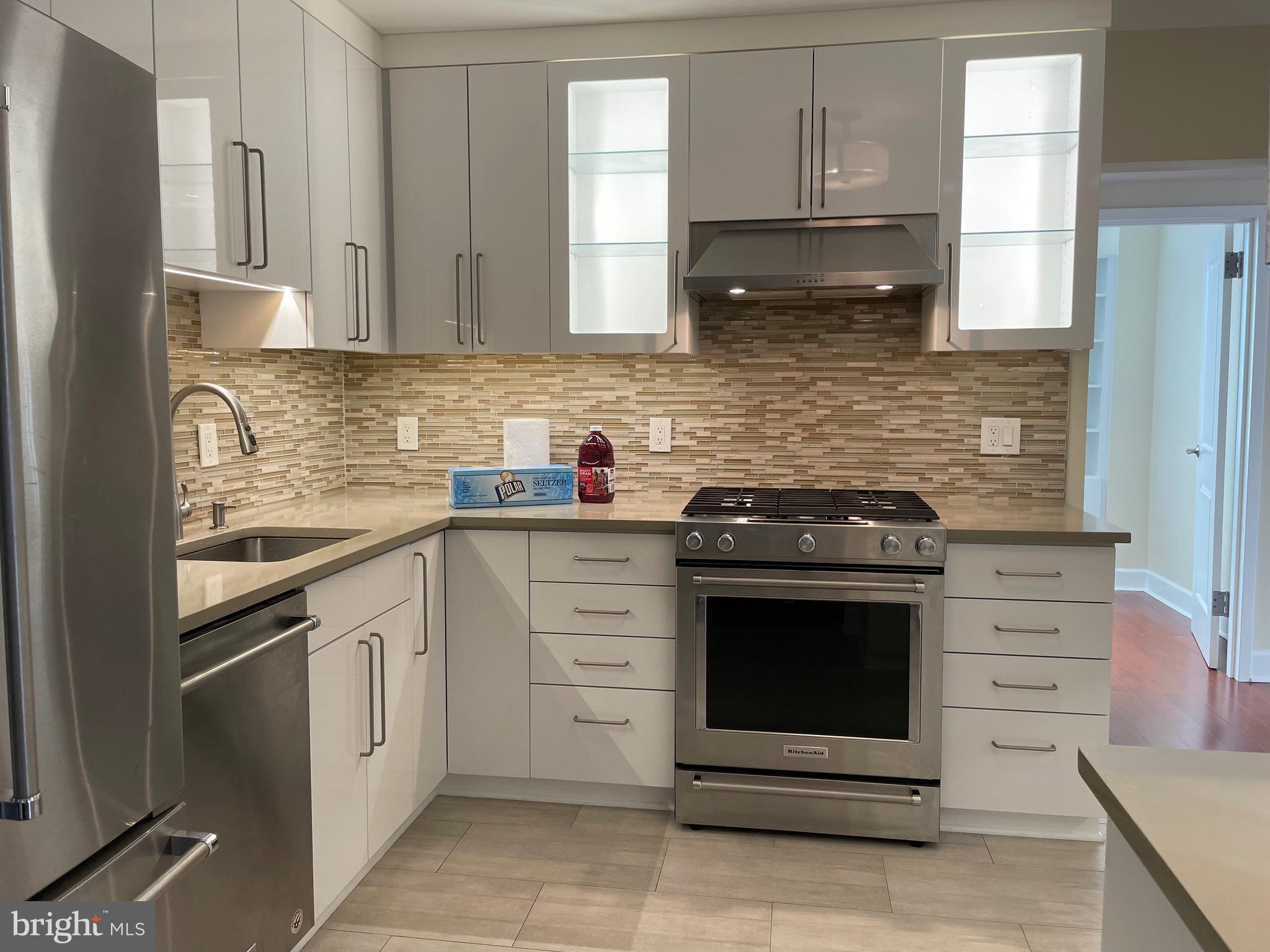 5225 Pooks Hill Rd #1613s