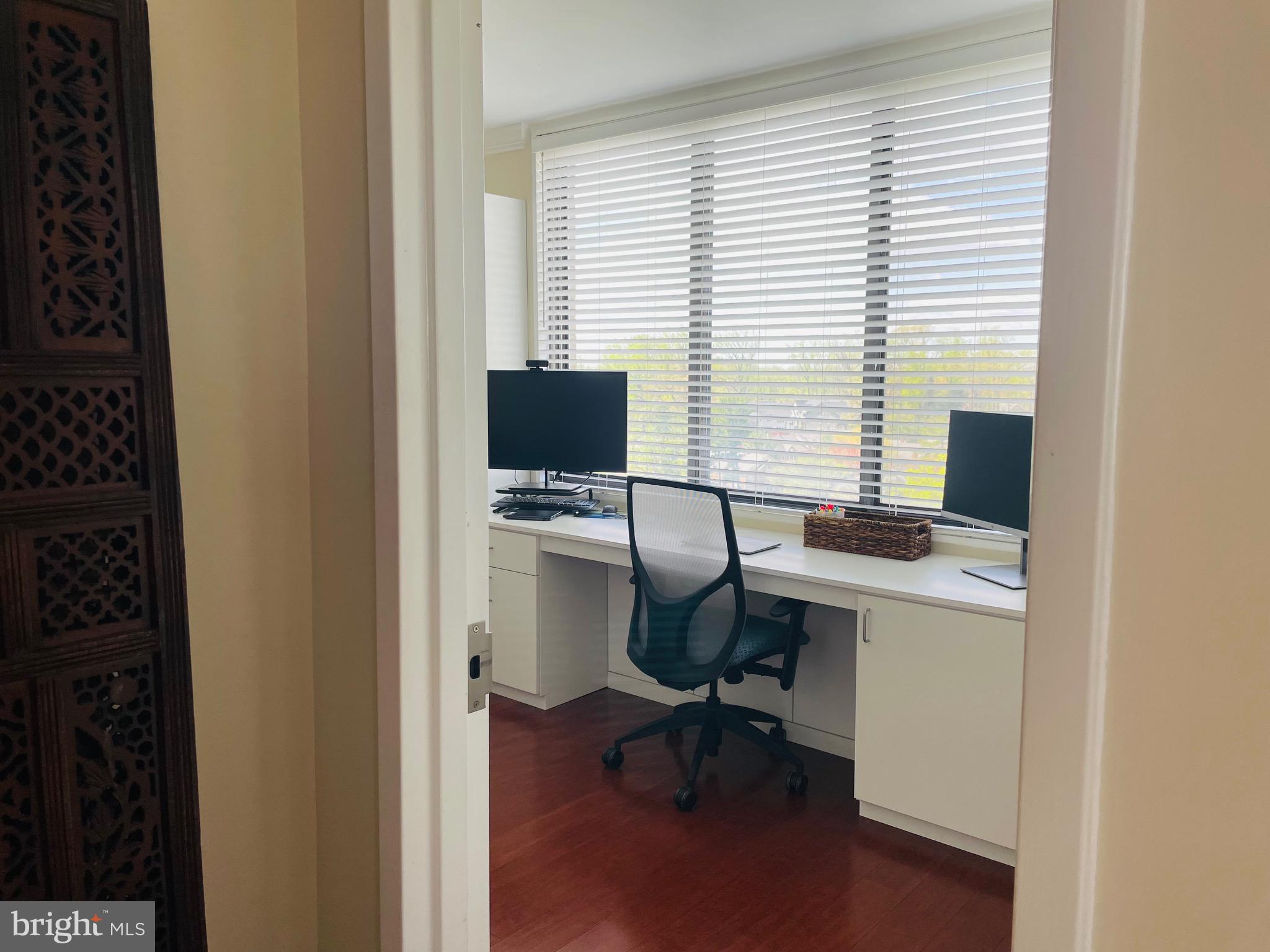 5225 Pooks Hill Rd #1613s