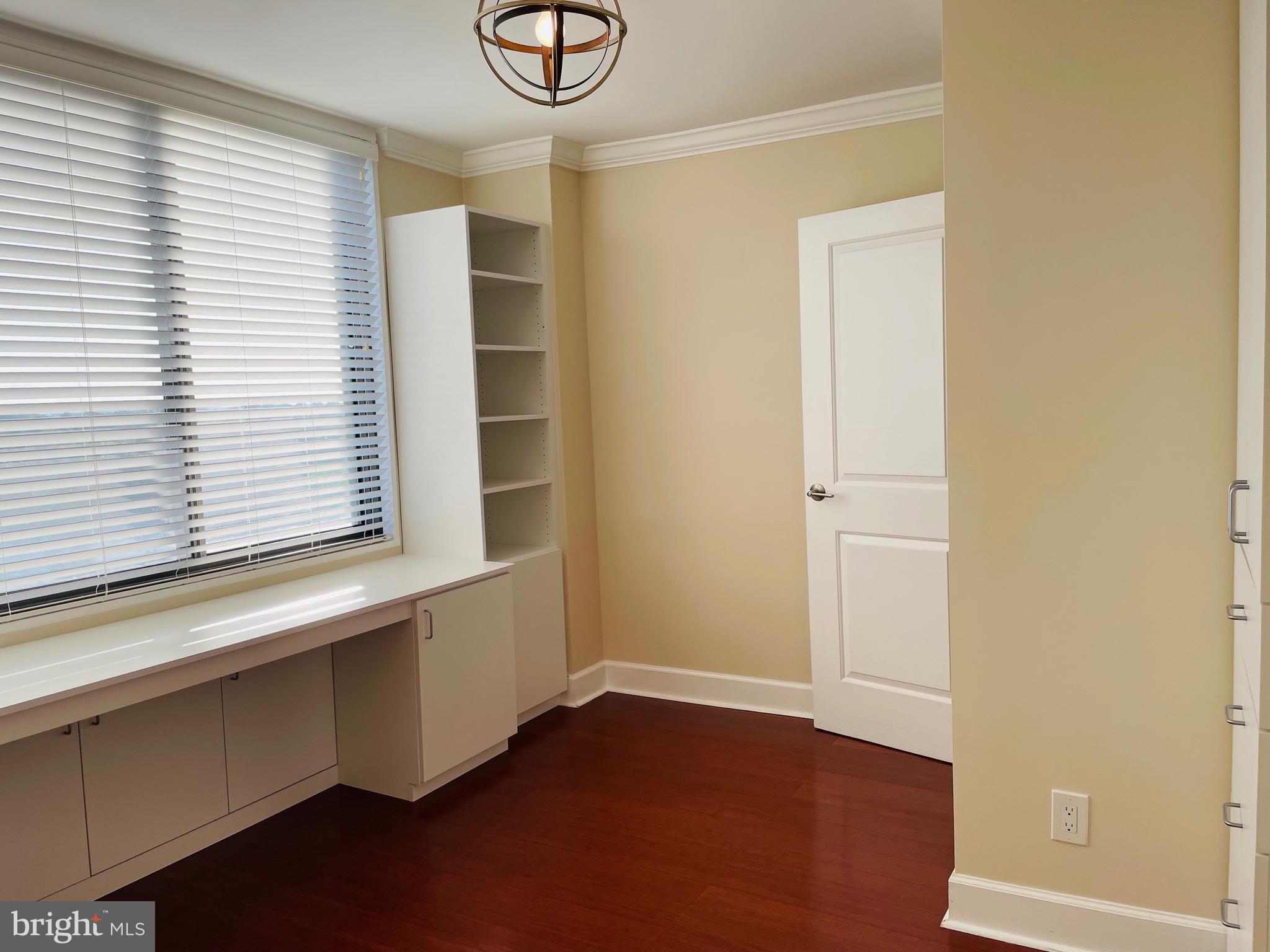 5225 Pooks Hill Rd #1613s