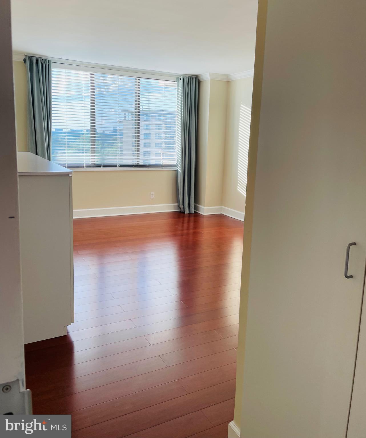 5225 Pooks Hill Rd #1613s