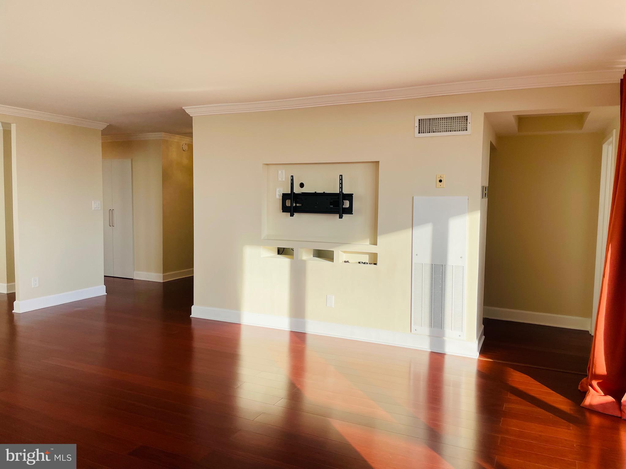 5225 Pooks Hill Rd #1613s