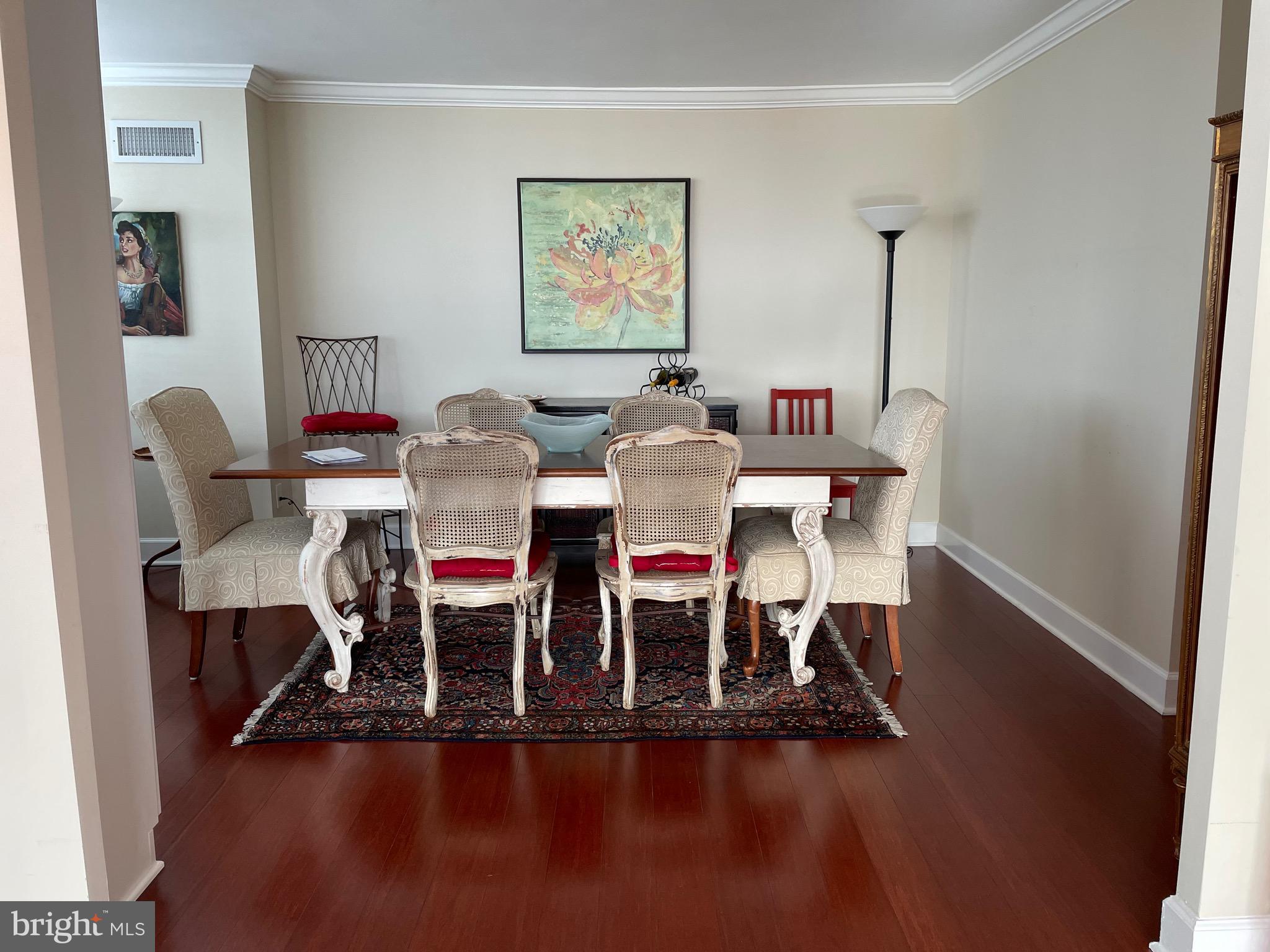 5225 Pooks Hill Rd #1613s