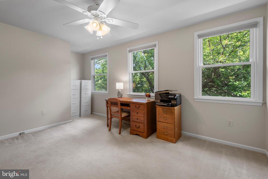 8 Botany Ct