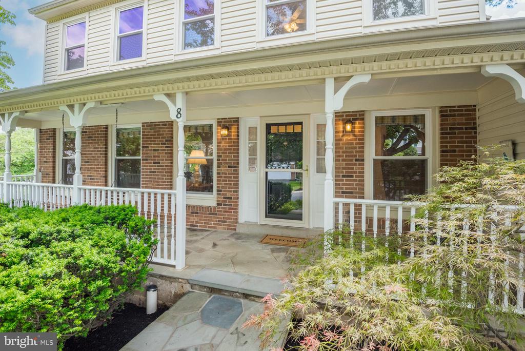 8 Botany Ct