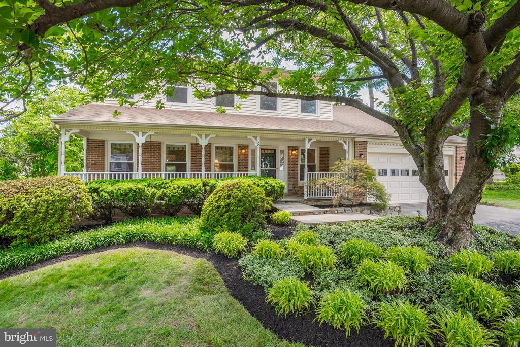8 Botany Ct