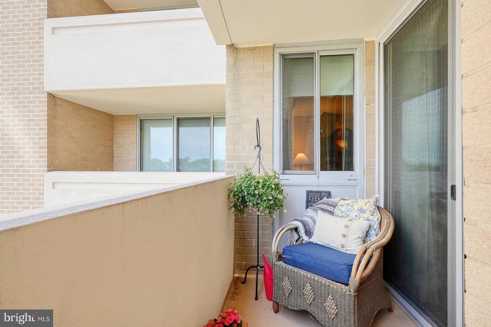 4601 N PARK AVENUE 720-V