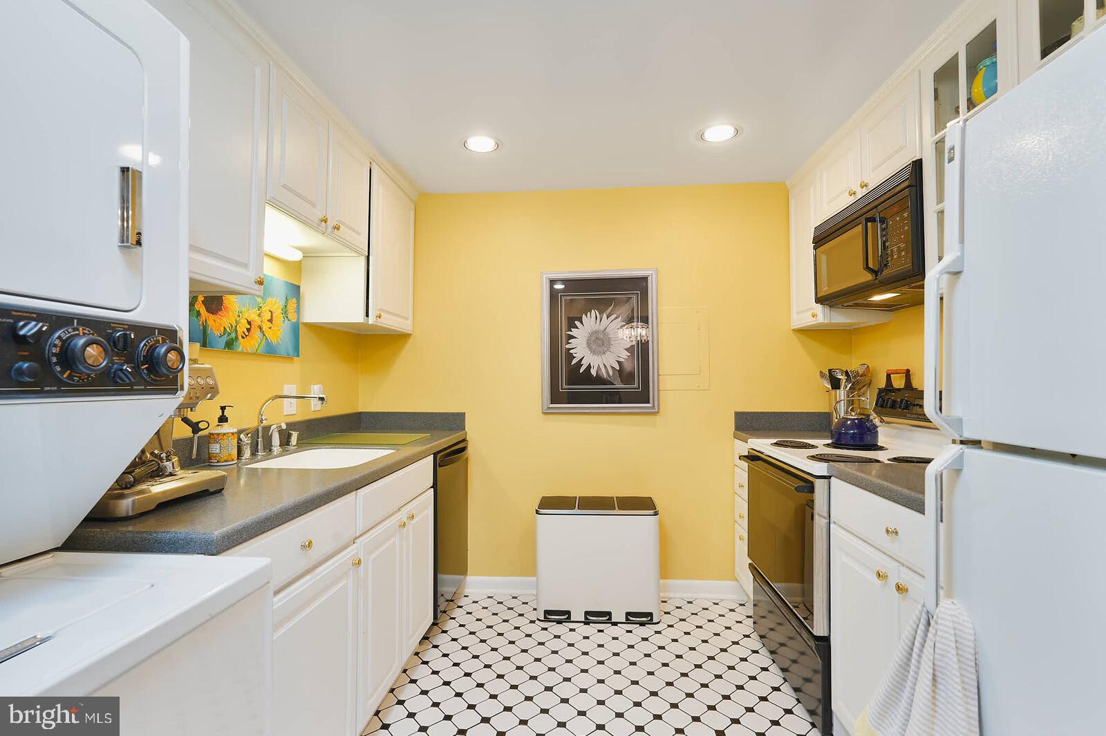 4601 N PARK AVENUE 720-V