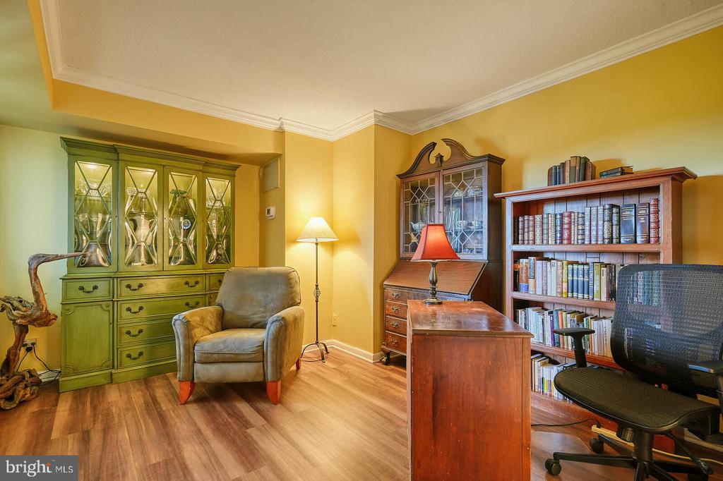 4601 N PARK AVENUE 720-V