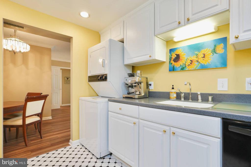4601 N PARK AVENUE 720-V