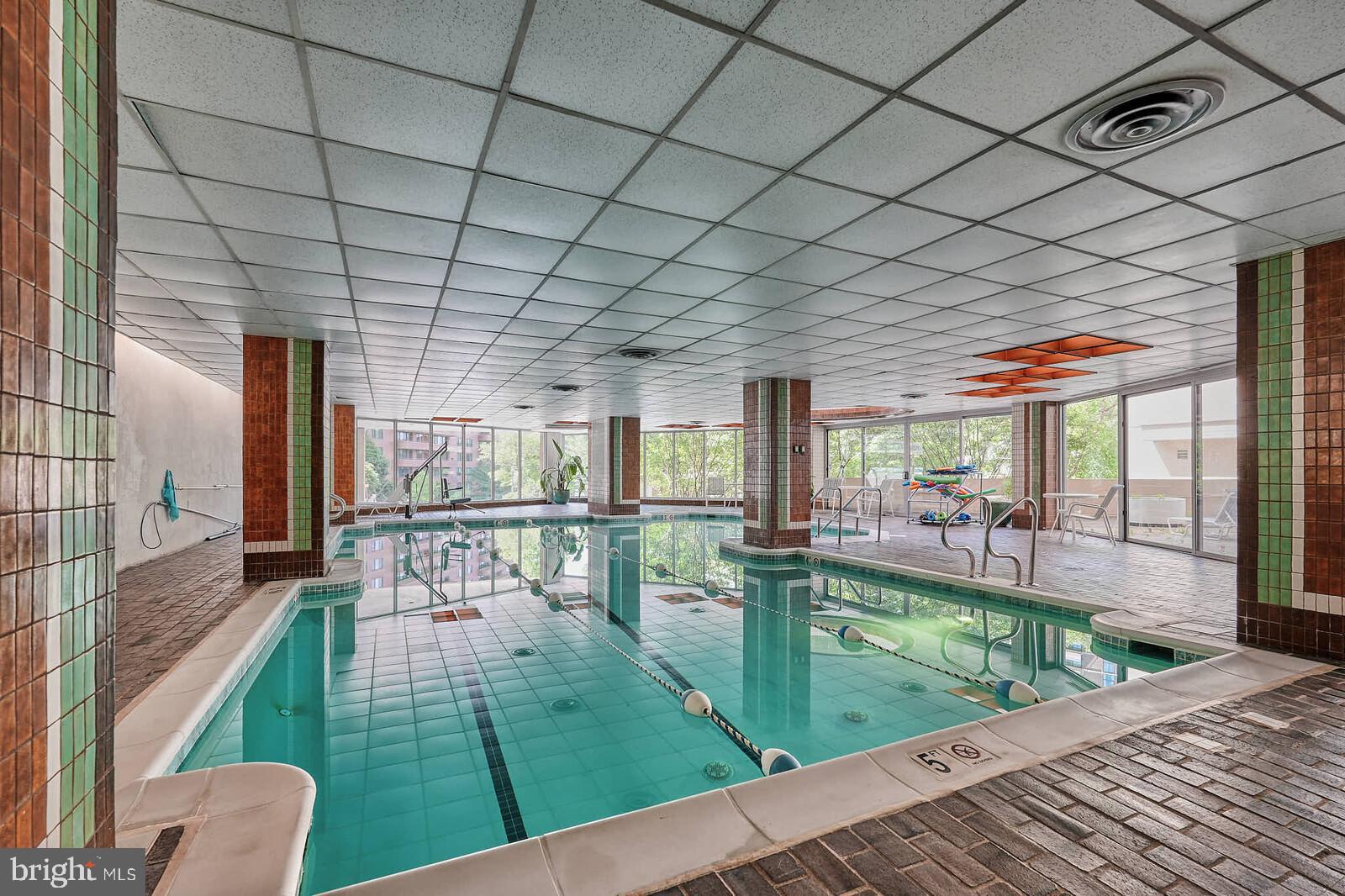 4601 N PARK AVENUE 720-V