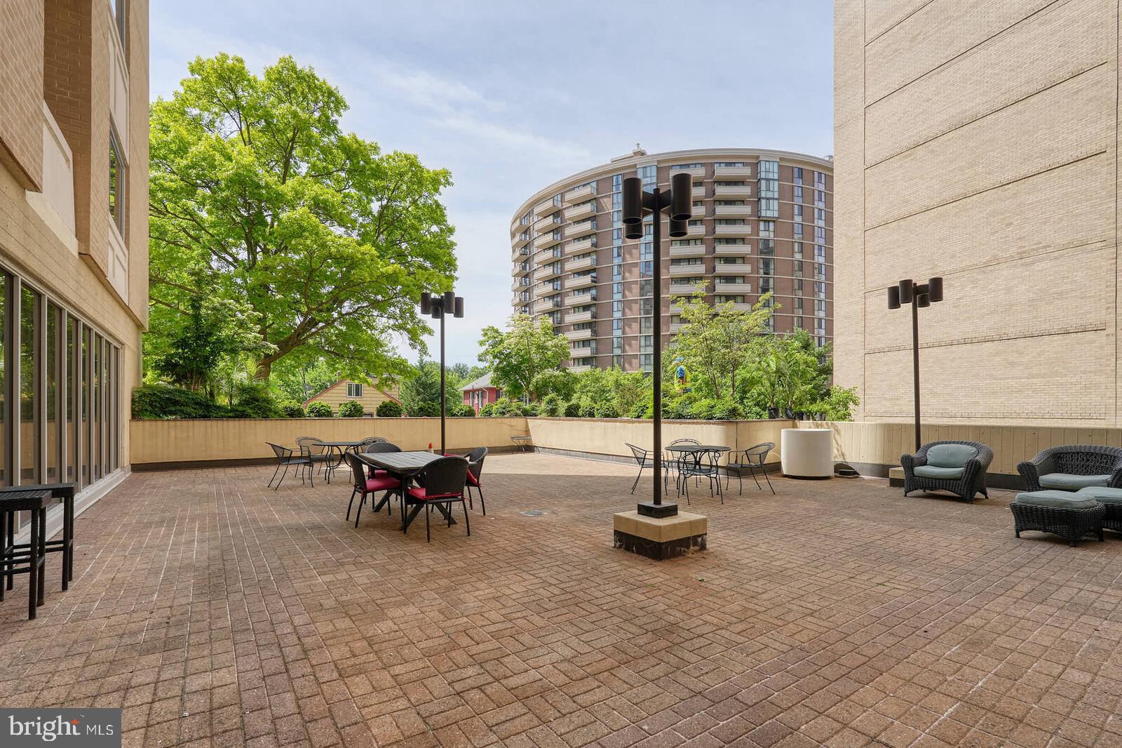 4601 N PARK AVENUE 720-V