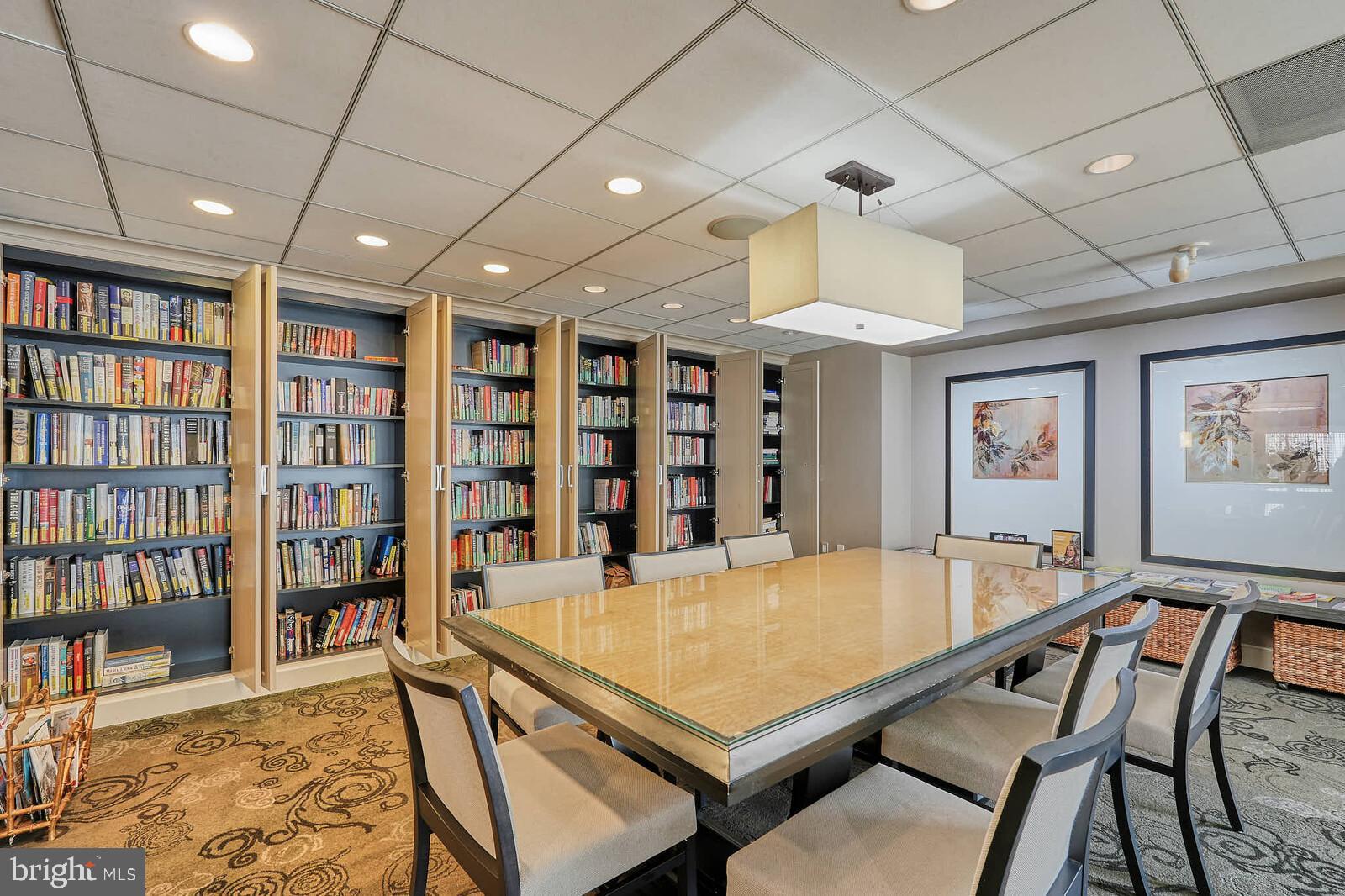 4601 N PARK AVENUE 720-V