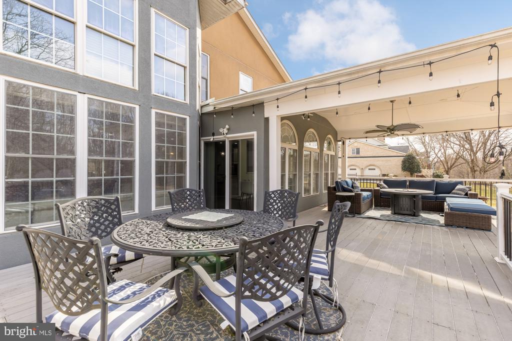 12436 Bacall Ln